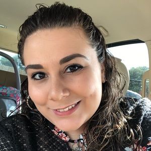 Meet your Posher, Nadia